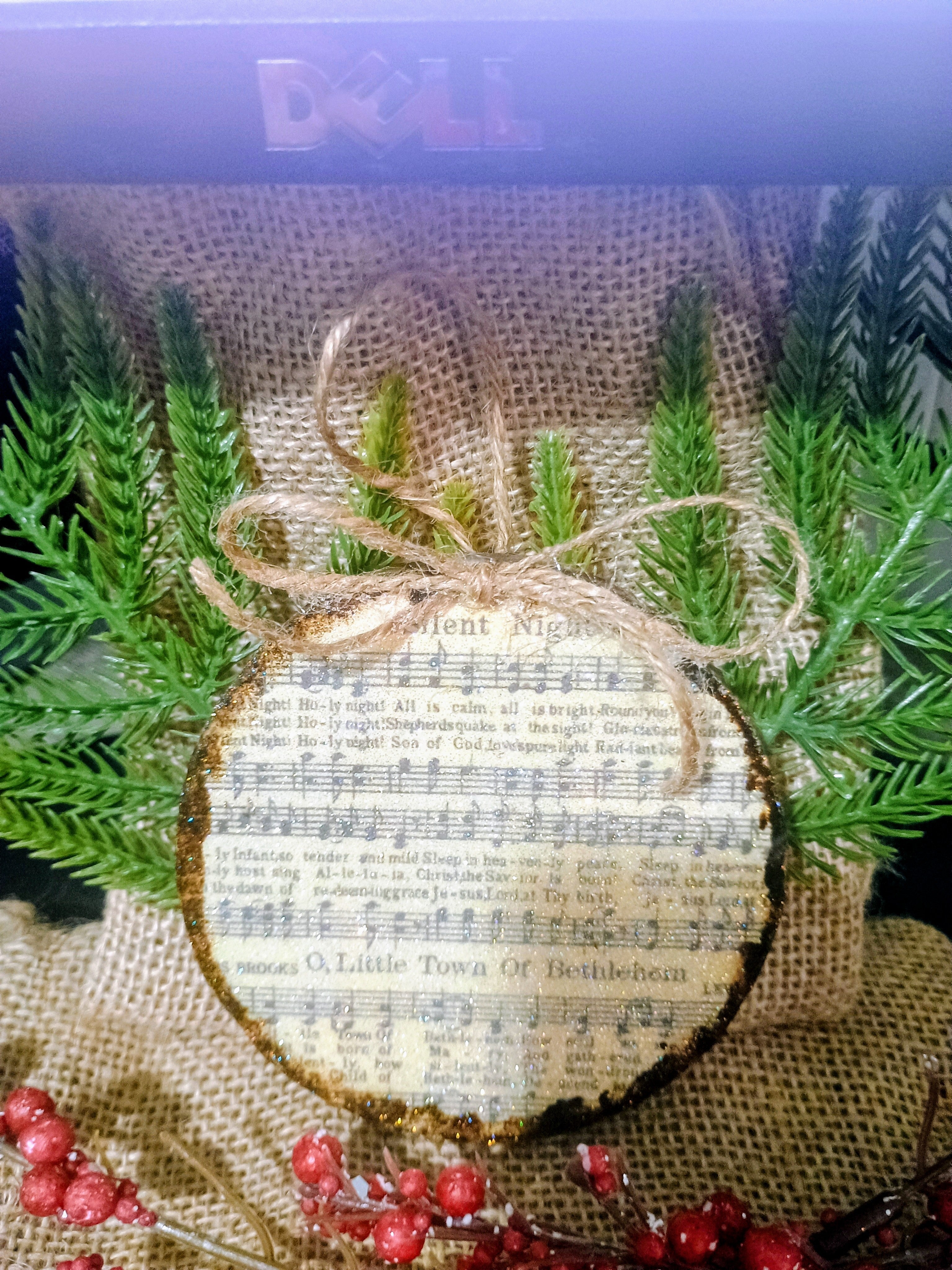 Music Sheet Ornaments